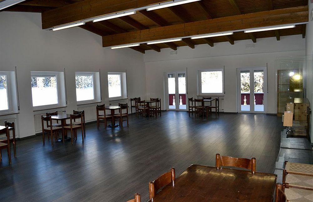קרבונין Hotel Croda Rossa מראה חיצוני תמונה