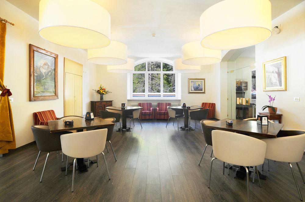 קרבונין Hotel Croda Rossa מראה חיצוני תמונה