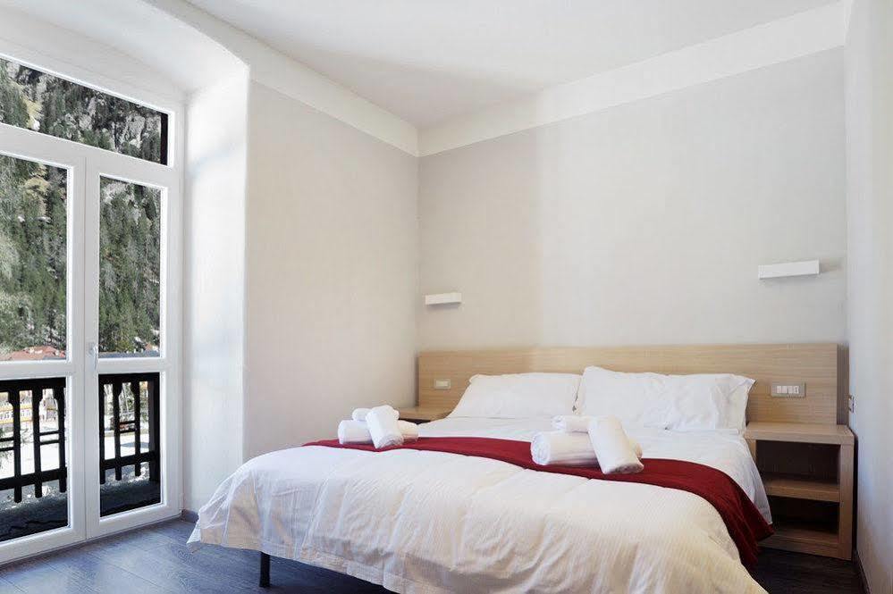 קרבונין Hotel Croda Rossa מראה חיצוני תמונה